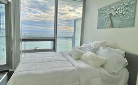 Cozy 2 Bedroom Free Parking Downtown Toronto 1Min Scotiabank Arena Tff Cn Tower Rogers Centre Union Station